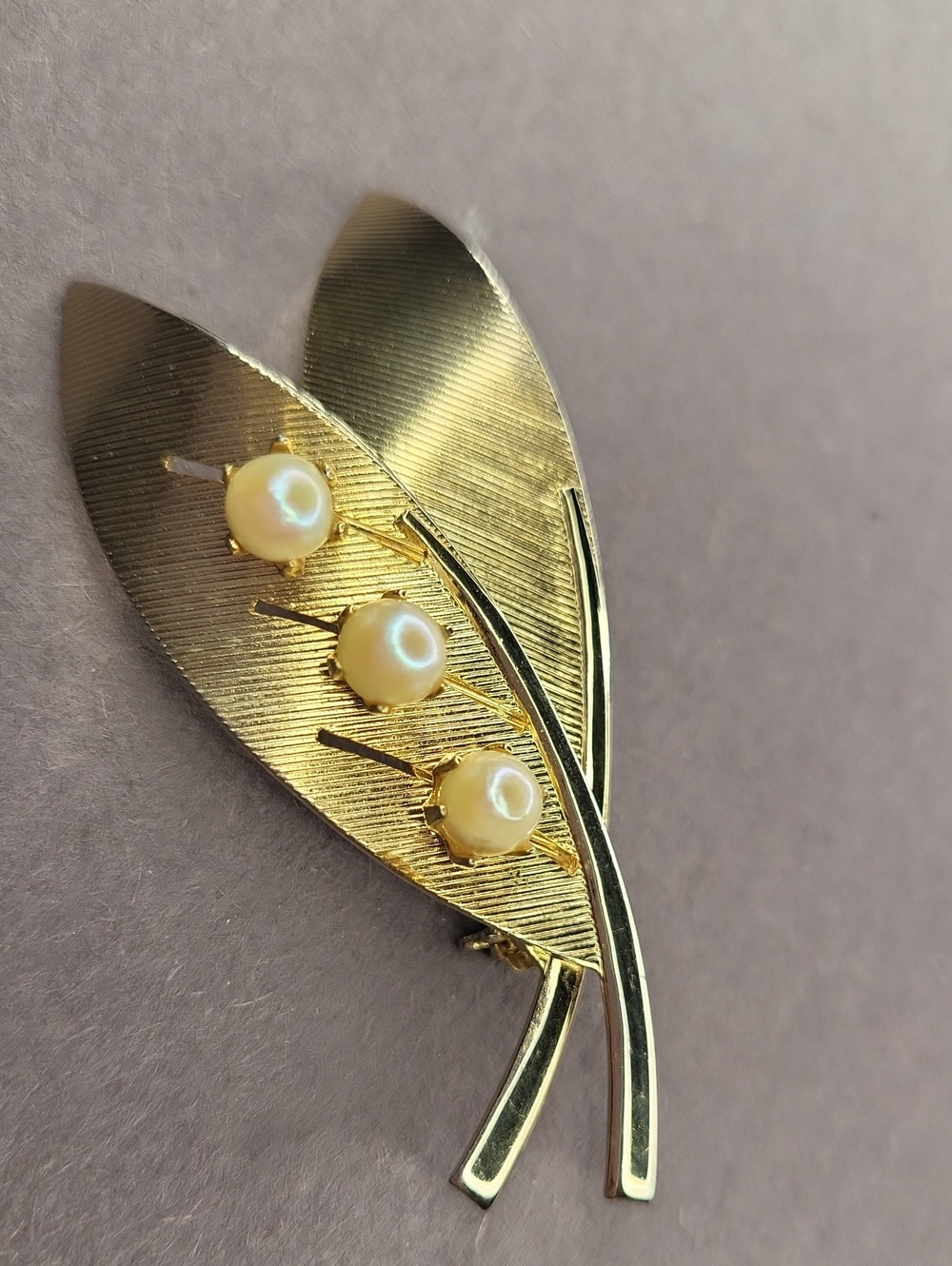Gold Pearl Leaf Brooch
